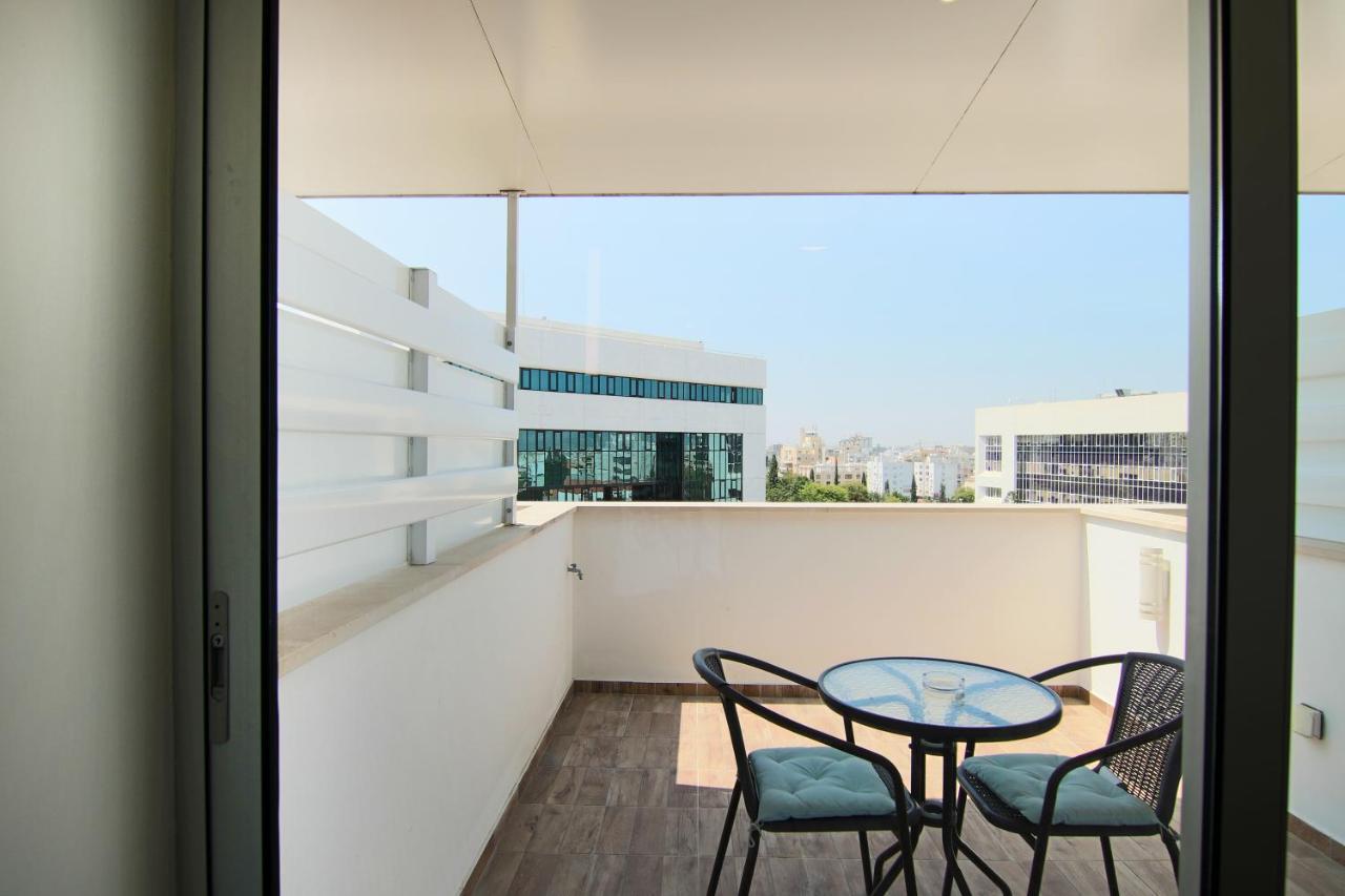 Phaedrus Living: Luxury Suite Nicosia 505 Zewnętrze zdjęcie